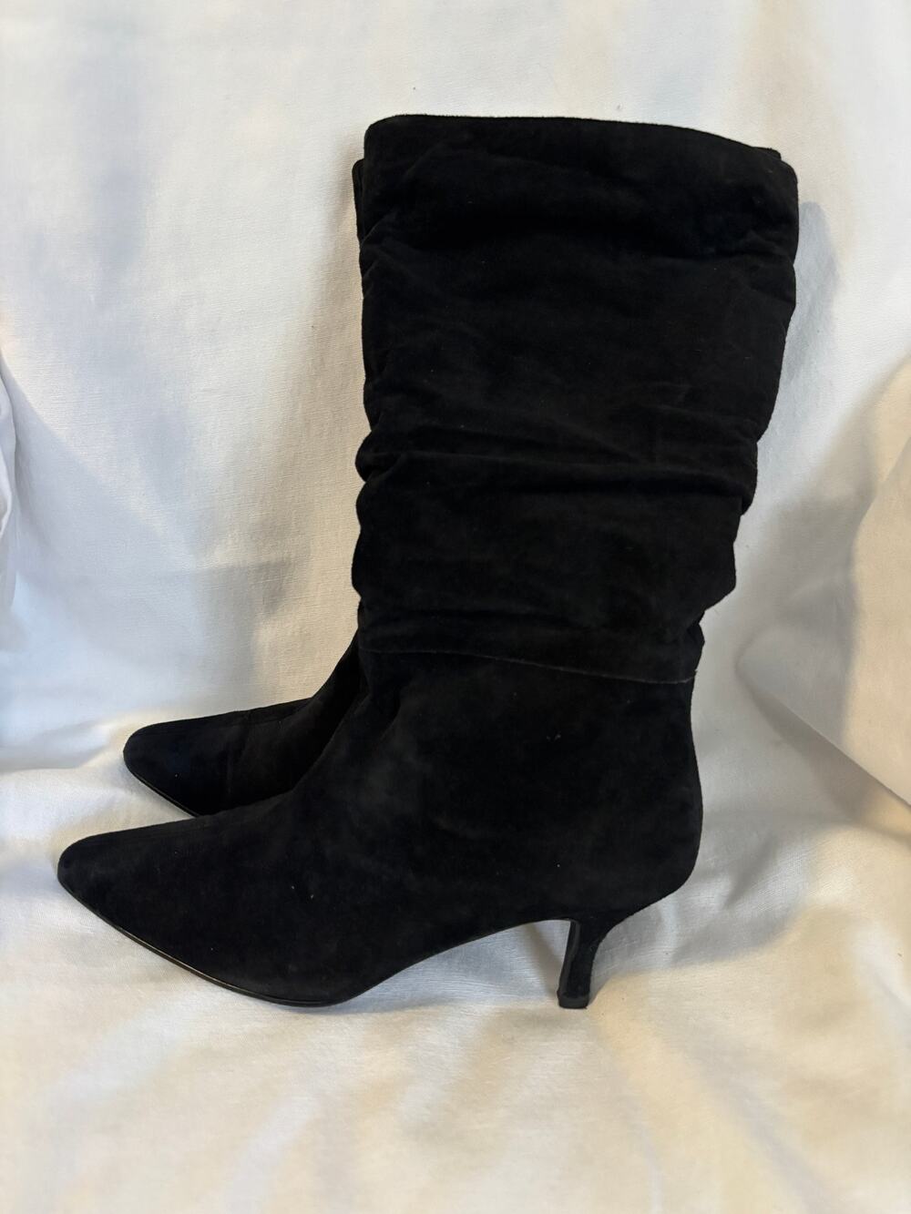 Vintage Y2K Genuine Suede Boots Heels Black Size 9 by Silhouettes Office Career